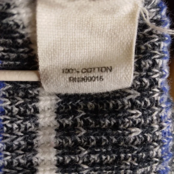 Knit Sweater - Picture 9 of 9